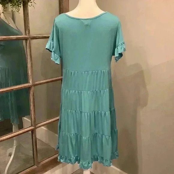 Angie Tiered Dress - Picture 3 of 4